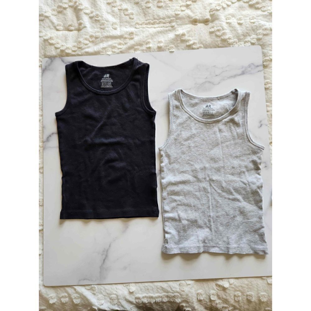 H&M boys 4-6t tank top black grey minimalist sleeveless pullover basics essentia